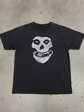 Misfits Crimson Ghost Skull T-Shirt, Vintage Horror Punk Band Tee, Classic Skull